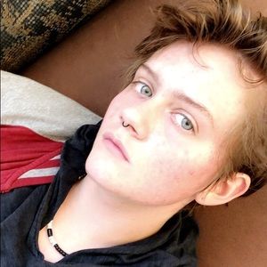 Meet your Posher, Eli